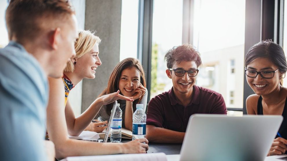 Târg educațional online pentru viitorii studenți. Peste 20 de universități își prezintă oferta academică