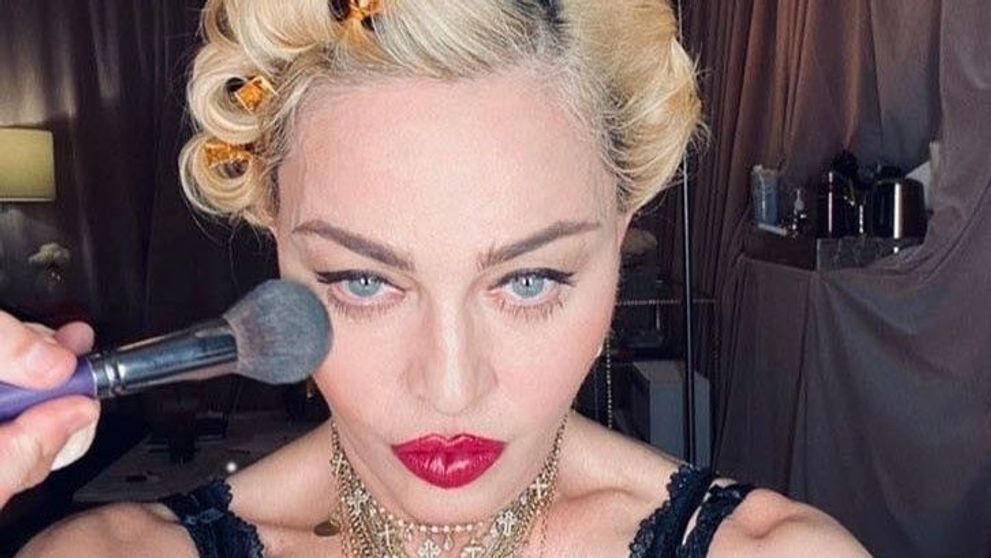 Madonna, demascată! Cum a furat trupul unui tinere de 28 de ani pentru a-și promova albumul
