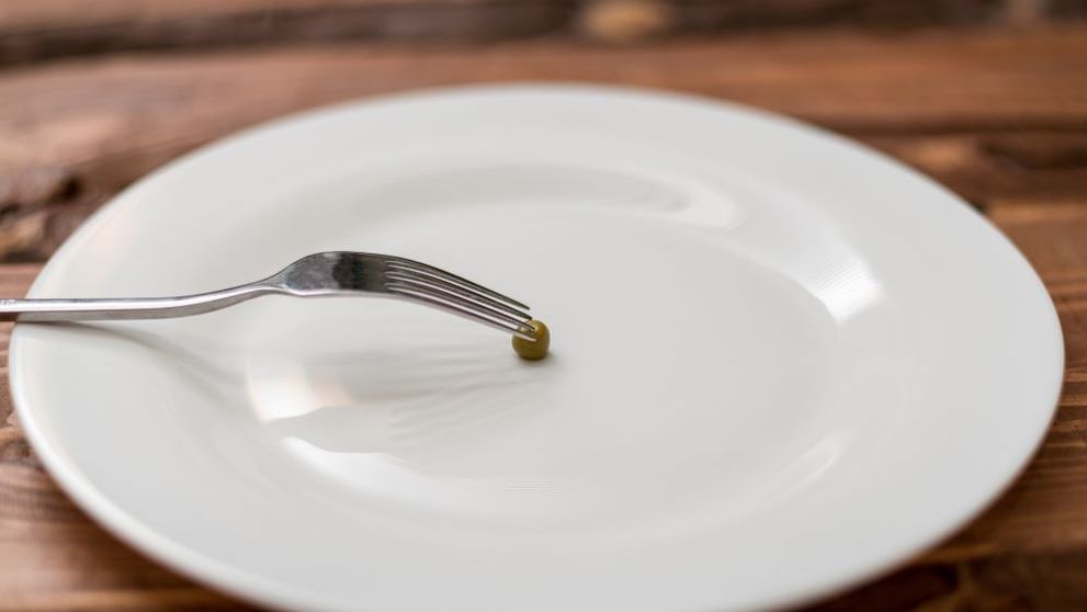 Cât de periculoase sunt curele de slăbire repetate? Nutriționist: Reîngrășarea se face 100% cu grăsime. Cu cat mâncăm mai puțin...
