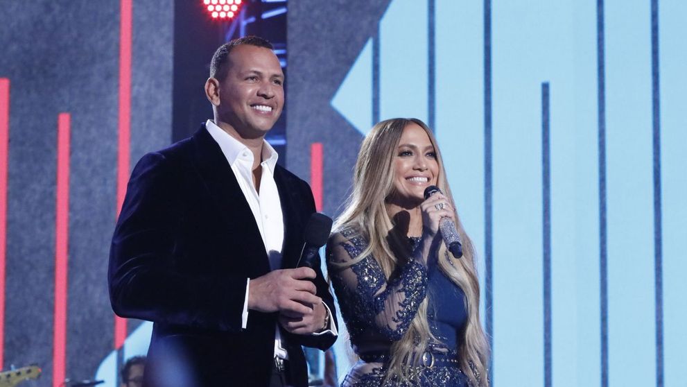 S-a logodit Jennifer Lopez sau nu?