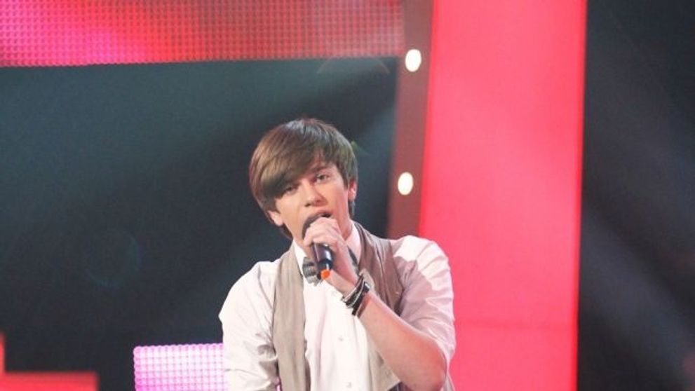 Narcis Iustin Ianau, cover dupa cel mai recent single Shakira feat. Rihanna