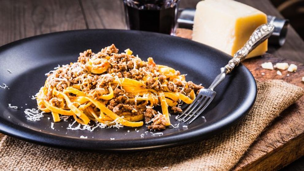 Spaghette cu ragu de vita si parmesan