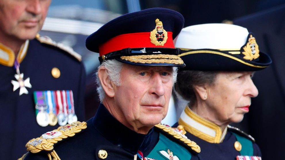 Când va deveni prințul William rege al Angliei. Charles al III-lea, sfătuit să abdice în favoarea fiului său