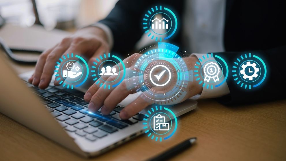 (P) De ce companiile care nu digitalizează în 2025 riscă să piardă teren: Beneficii concrete și soluții reale