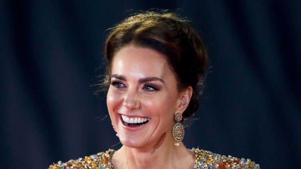 Kate Middleton, regina covorului roșu la premiera James Bond! Ducesa a atras privirile ca un magnet