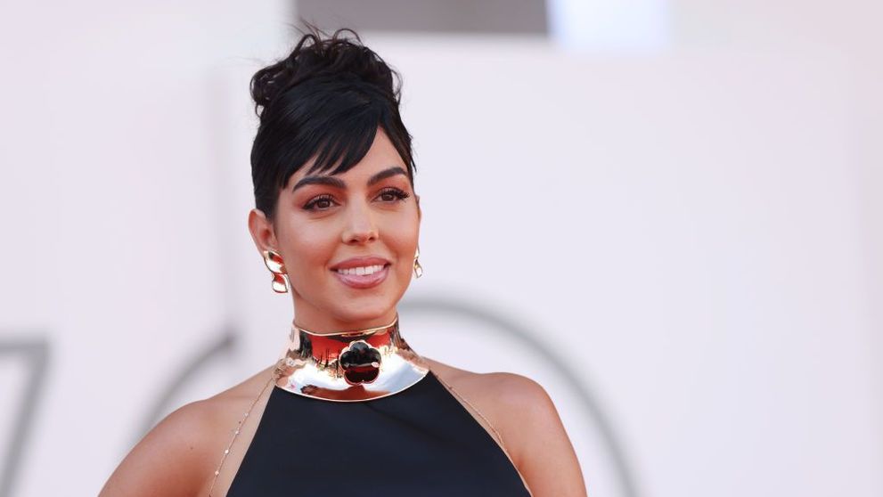 Georgina Rodriguez, definiția eleganței. Iubita lui Ronaldo a strălucit pe covorul roșu de la Veneția
