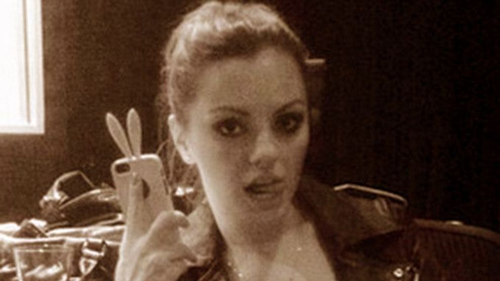 Alexandra Stan isi innebuneste admiratorii cu imagini hot. Accidentul vestimentar care i-a lasat nurii expusi face furori pe retelele de socializare