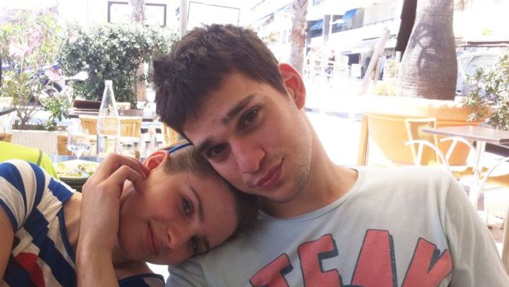 Criss si Vlad, despre primii fiori ai iubirii. O poveste de<span style=