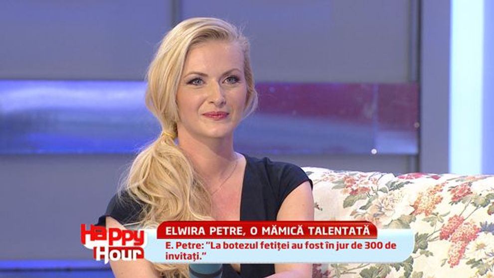 La botezul micutei Catinca, fiica lui Mihai Petre si a Elwirei, s-a dansat mai mult ca la 