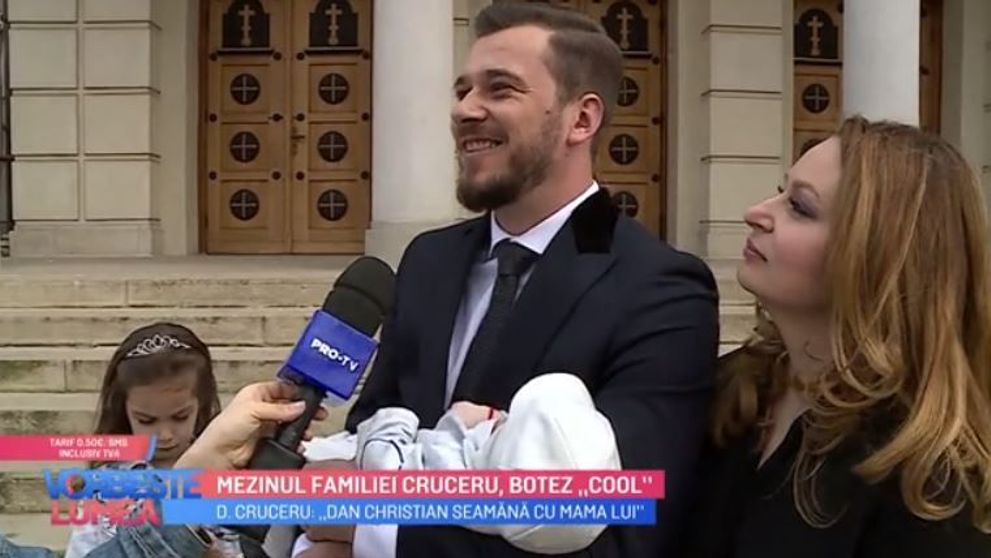 VIDEO Mezinul familiei Cruceru, botez 