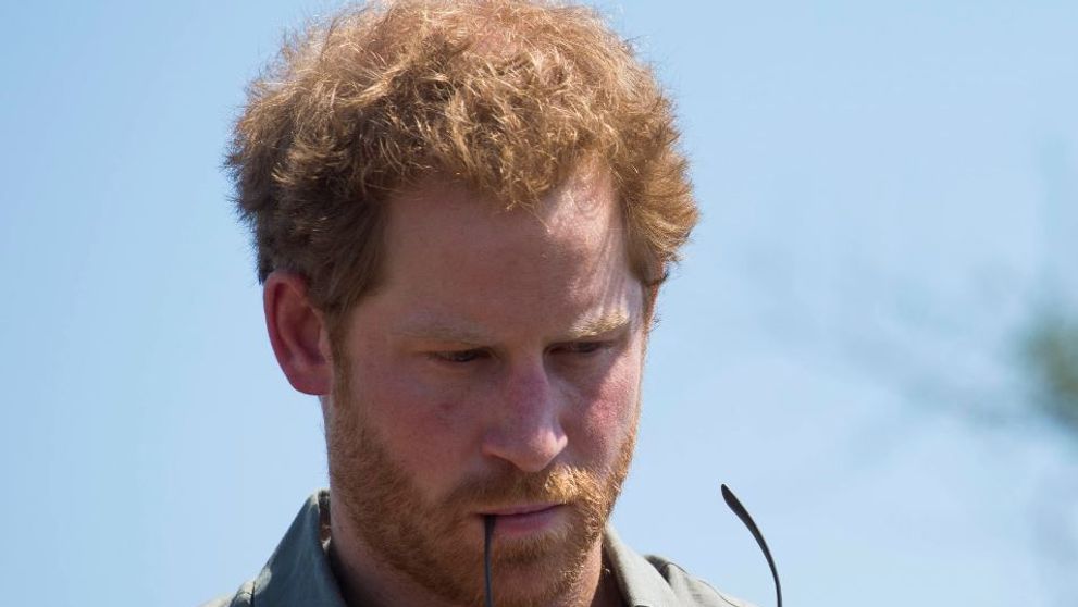 Prințul Harry, la un pas de moarte. ”A avut noroc că a scăpat teafăr”
