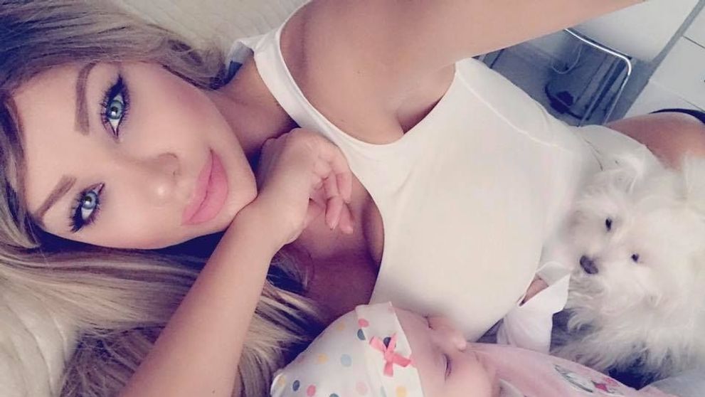Bianca Dragusanu, talie ireal de subtire in cele mai noi imagini. Intrebarea fanilor: e reala sau e Photoshop?