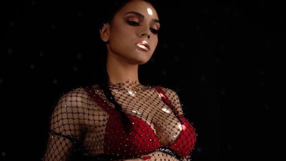 Karmen, din ce in ce mai sexy. Cum arata ultimele imagini cu tanara cantareata