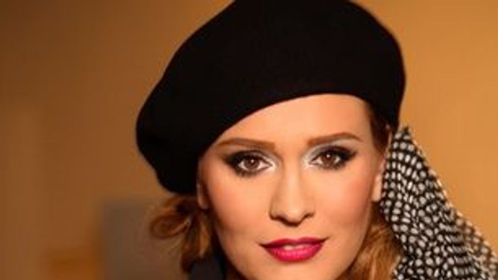 Vezi ce cadou isi doreste Andreea Esca de Craciun