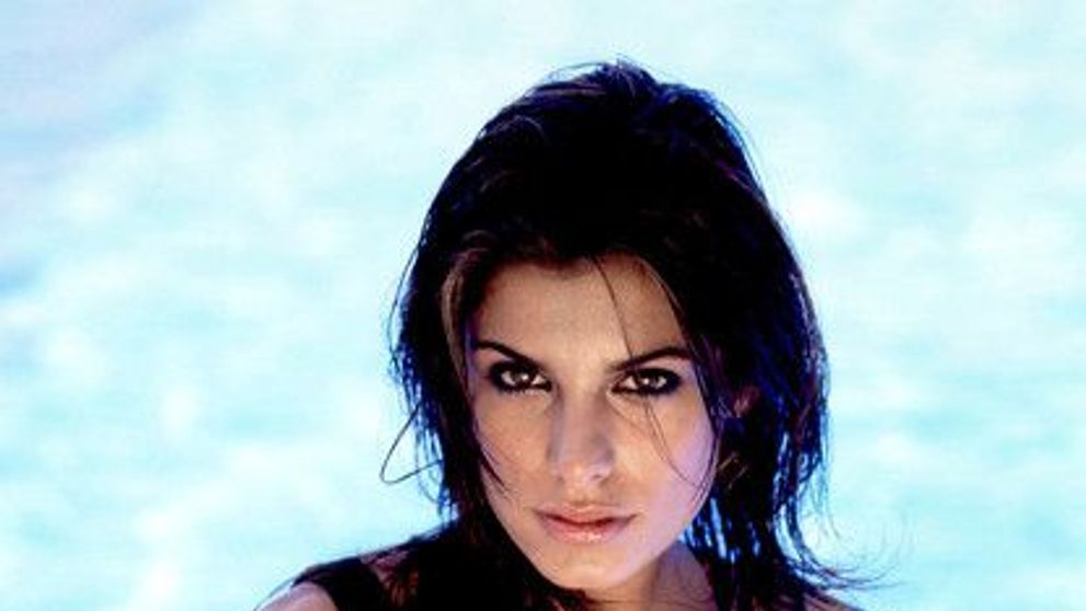 Elisabetta Canalis, iubita lui George Clooney, scandal cu droguri intr-un club din Milano FOTO