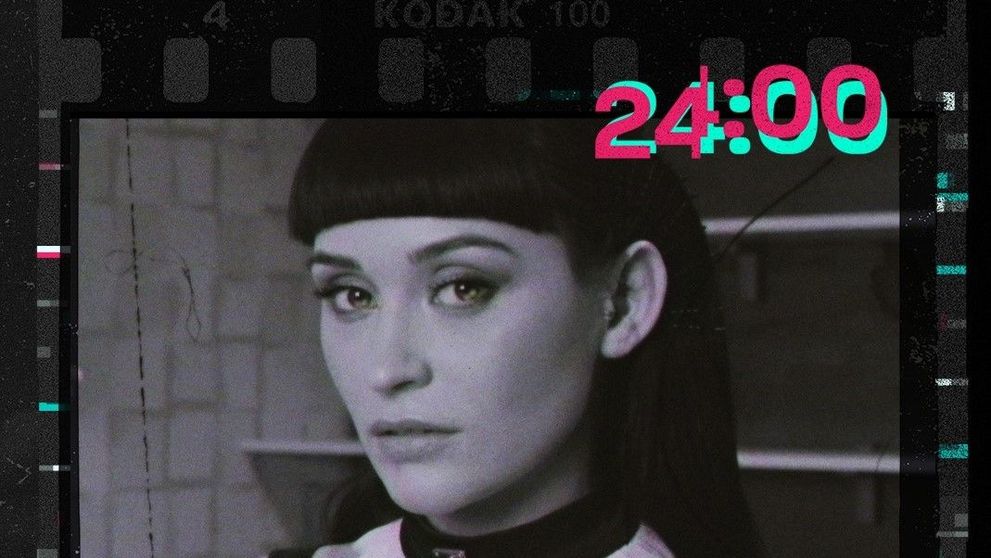 Irina Rimes se transformă în extraterestru în cea mai jucăușă piesă de pe albumul „Cosmos”: „24:00”