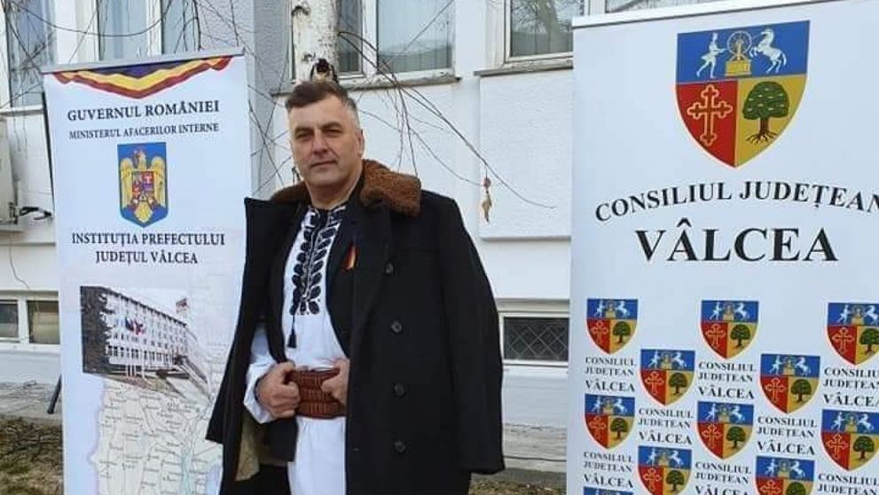 Cântărețul de muzică populară Corin Dobrinescu a murit după ce a fost lovit de o mașină