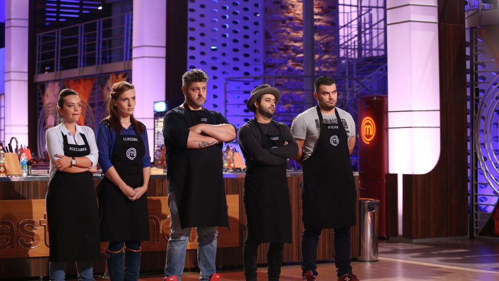 Lupta devine din ce in ce mai stransa pentru marele premiu MasterChef. Cine e concurentul care a parasit competitia