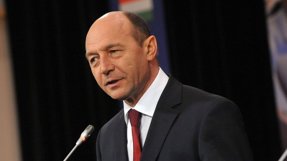 Traian Băsescu nu vrea vilă! Fostul președinte se mută la bloc, Guvernul îi dă apartament de protocol