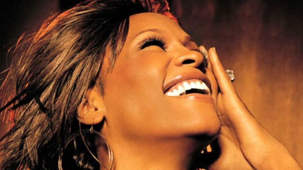 Gafa de proportii la CNN. Whitney Houston, <span style=