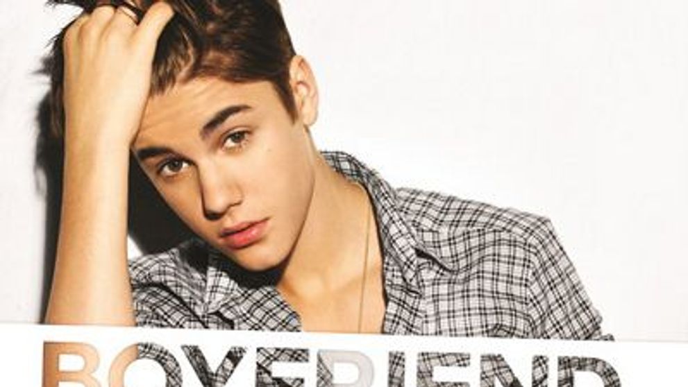 Justin Bieber nu mai canta la fel! Vezi cum suna piesa care arata cat a crescut!