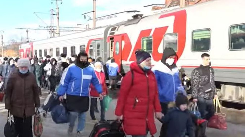 Unde vor locui cei peste 40.000 de refugiați din estul Ucrainei. Ce spun civilii ucraineni care și-au părăsit casele