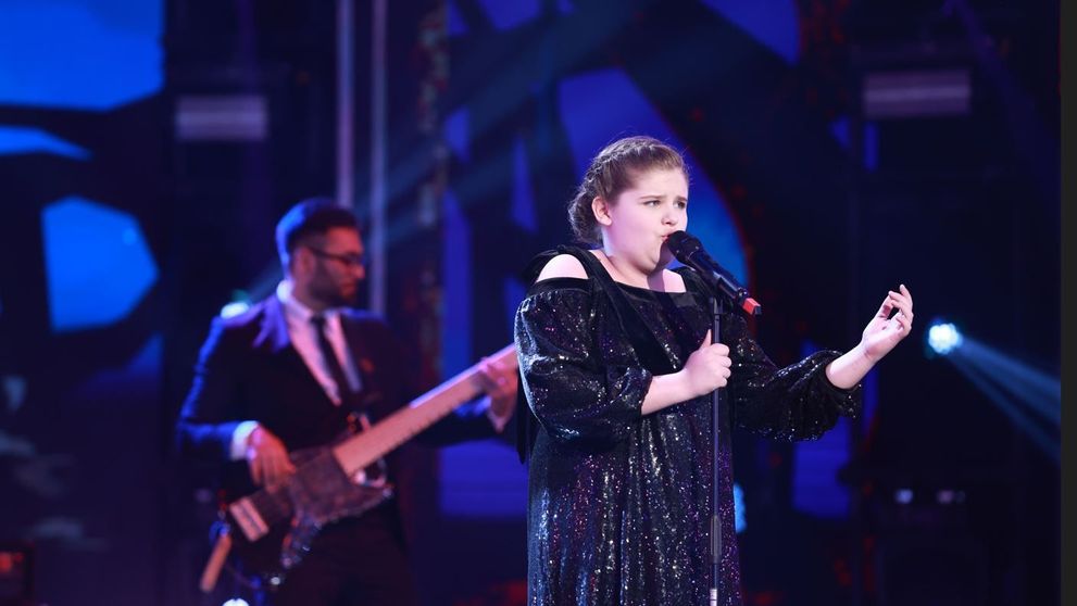 Ana Maria Mircea, finalista sezonului 12 Românii au talent, a făcut schimbări în cariera ei muzicală