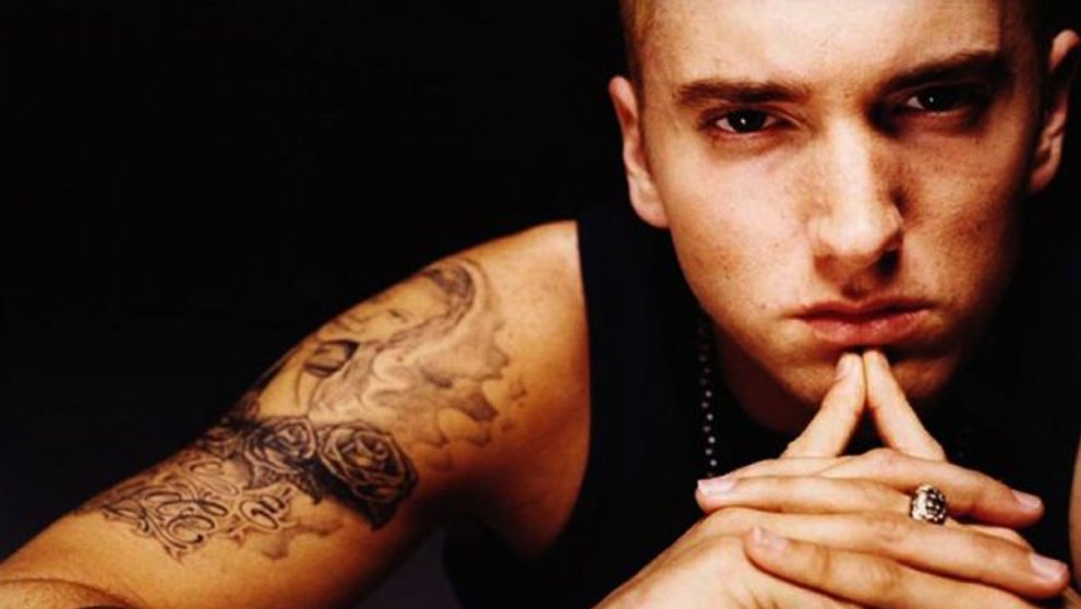 Eminem a lansat o piesa noua. Da-i PLAY si spune cum ti se pare