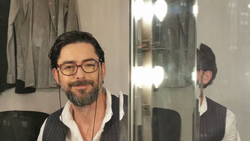 După ce s-a retras din lumina reflectoarelor, Dan Bordeianu s-a decis să lase agitația urbană în urmă și s-a mutat în casa moștenită de la tatăl său, la câțiva kilometri de București. Cum arată locuința actorului: „Când am strâns niște bănuți din telenovele, am decis...”