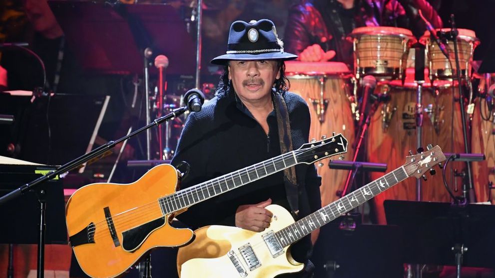 Chitaristul Carlos Santana a leșinat pe scenă, în timpul unui concert
