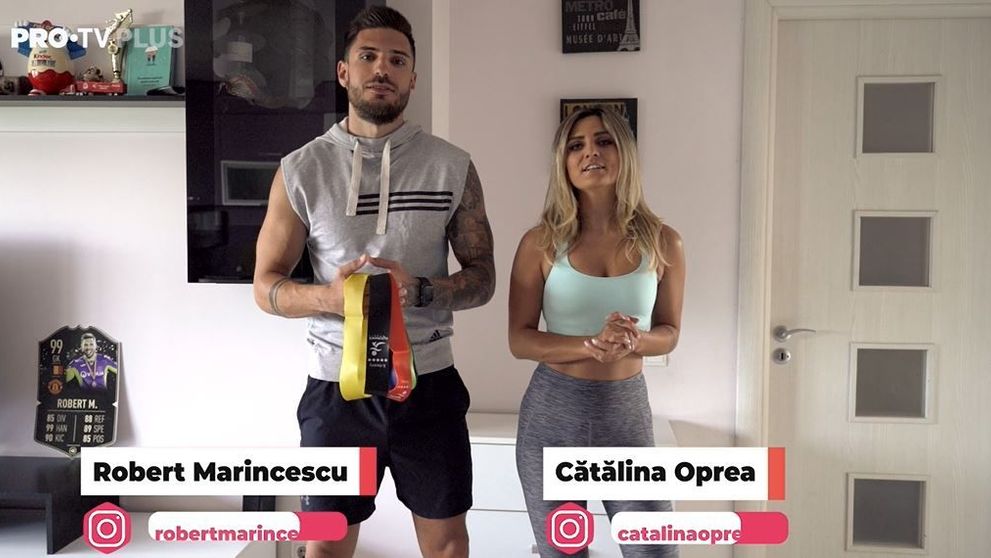 Exerciții pentru bicepși și tricepși cu benzile elastice. Vezi cum te poți antrena la tine acasă