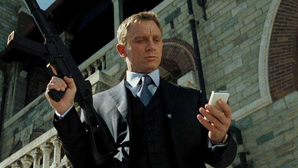 James Bond l-a facut un sex simbol, dar nu a fost intotdeauna atat de atragator. Transformarea uriasa a lui Daniel Craig