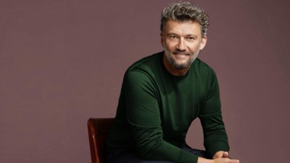 Tenorul Jonas Kaufmann, una dintre cele mai importante voci ale operei contemporane, concertează pentru prima dată în România,  pe 11 decembrie, la Sala Palatului