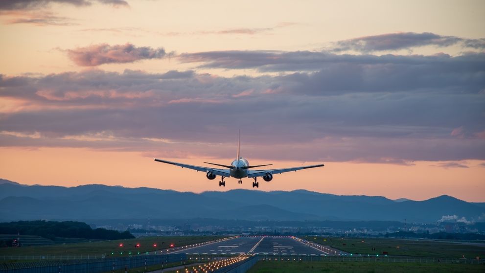 Apelul de urgență al pilotului către Turnul de Control a fost înregistrat! Ce a spus conducătorul aeronavei, înainte de a ateriza pe Aeroportul din Cluj: „Ajutor!”. Ce s-a întâmplat