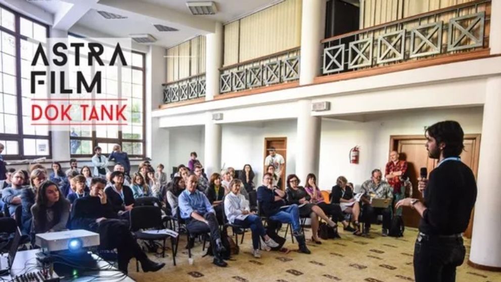Câștigătorii premiului PRO TV & VOYO pentru cel mai promițător proiect românesc la Astra Film Festival: ”Ne propunem ca, prin “Săpături”, să aducem în atenția publicului memoria crimelor regimului comunist”