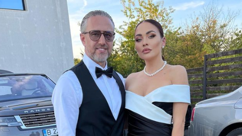 Laurențiu Reghecampf și Corina Caciuc, noi fotografii cu fiul lor, Liam! Ce au observat fanii: „Vine și o fetiță”
