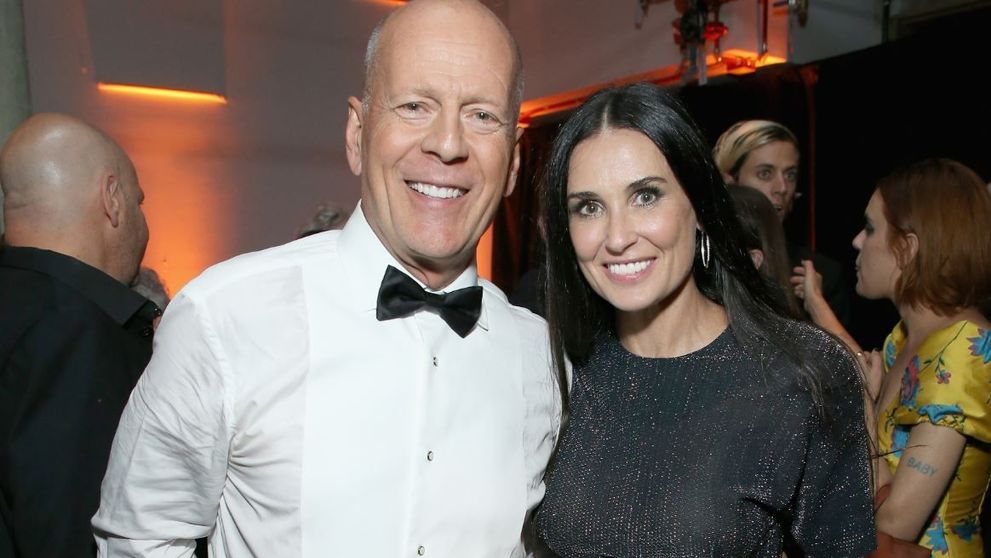 Divorțați de 20 de ani, Bruce Willis și Demi Moore s-au izolat la domiciliu împreună
