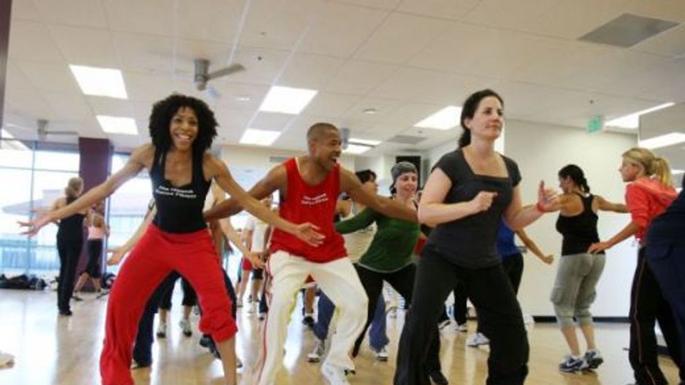 Ieri dansator, azi antreprenor. Cum a luat nastere ZUMBA, fenomenul care a schimbat viata a milioane de instructori