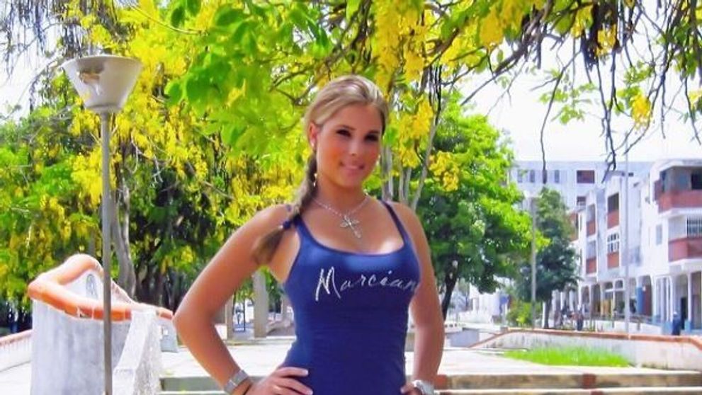 Pe ea trebuie sa fii cu ochii in 2017! Refuza sa foloseasca Photoshop si sustine ca formele ei sunt 100% naturale
