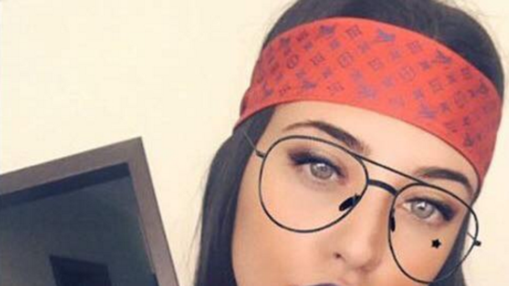 Antonia s-a pozat alaturi de micuta Maya si a publicat imaginea pe internet. Ce au observat insa fanii pe corpul micutei