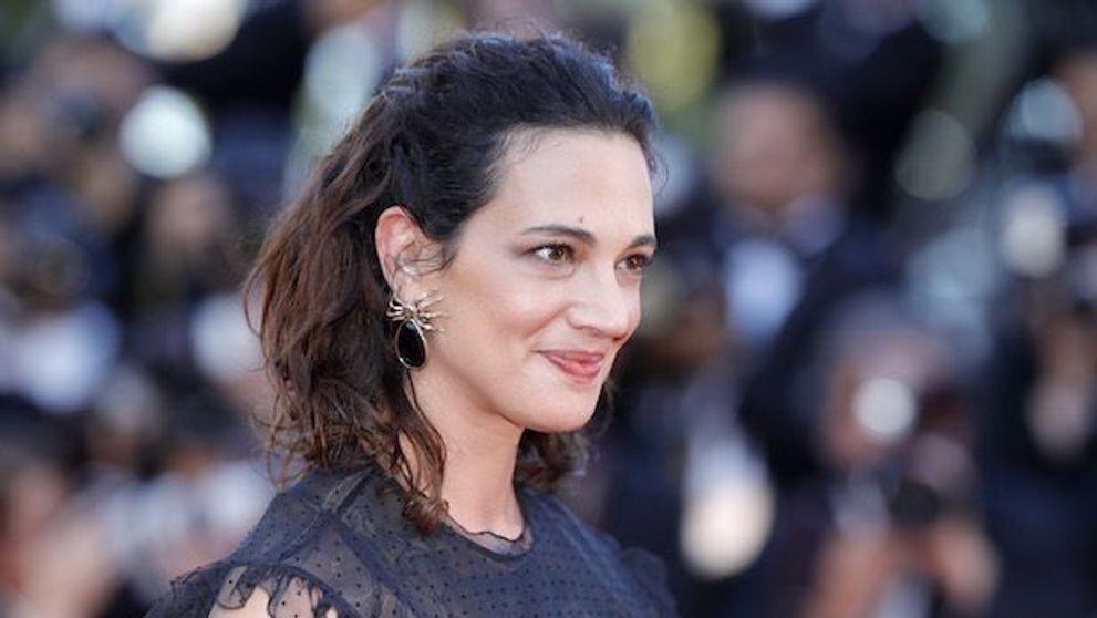 Asia Argento, fosta soție a lui Anthony Bourdain, a recunoscut că a avut o relație cu tânărul care o acuză de hărțuire