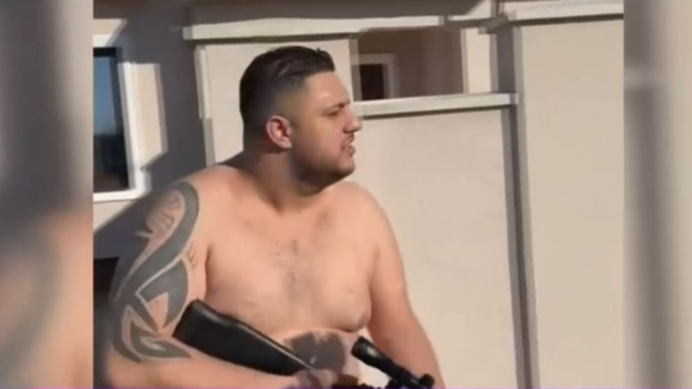 Un influencer celebru a fost percheziționat de mascați după ce s-a dat drept Piedone. Primele informații