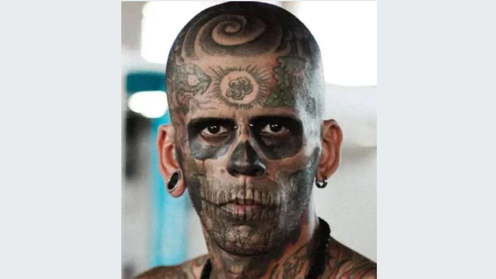 E cu totul alt om! Și-a făcut zeci de intervenții ca să scape de tatuajele de pe față, iar acum e de nerecunoscut! Cum arată azi Leandro de Souza