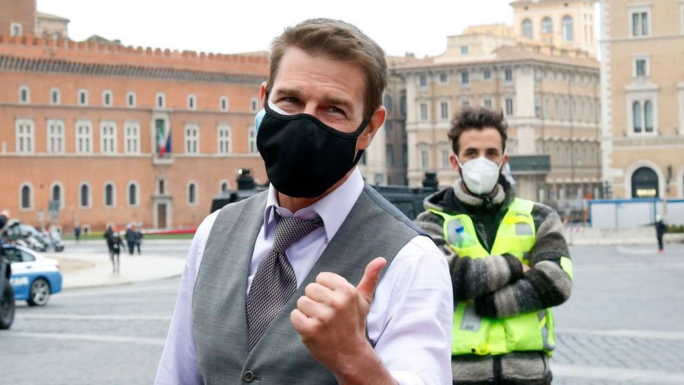 Tom Cruise a cumpărat roboți care monitorizează respectarea protocoalelor anti-COVID la filmări