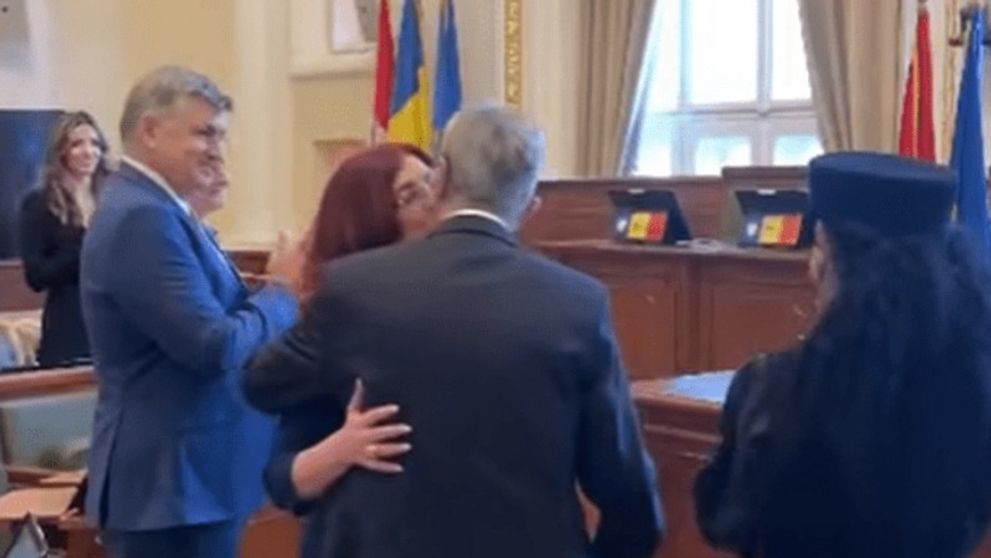 Cristian Gațu s-a căsătorit la 80 de ani. Și-a luat o soție cu 24 de ani mai tânără, iar imaginile de la cununia civilă au devenit virale