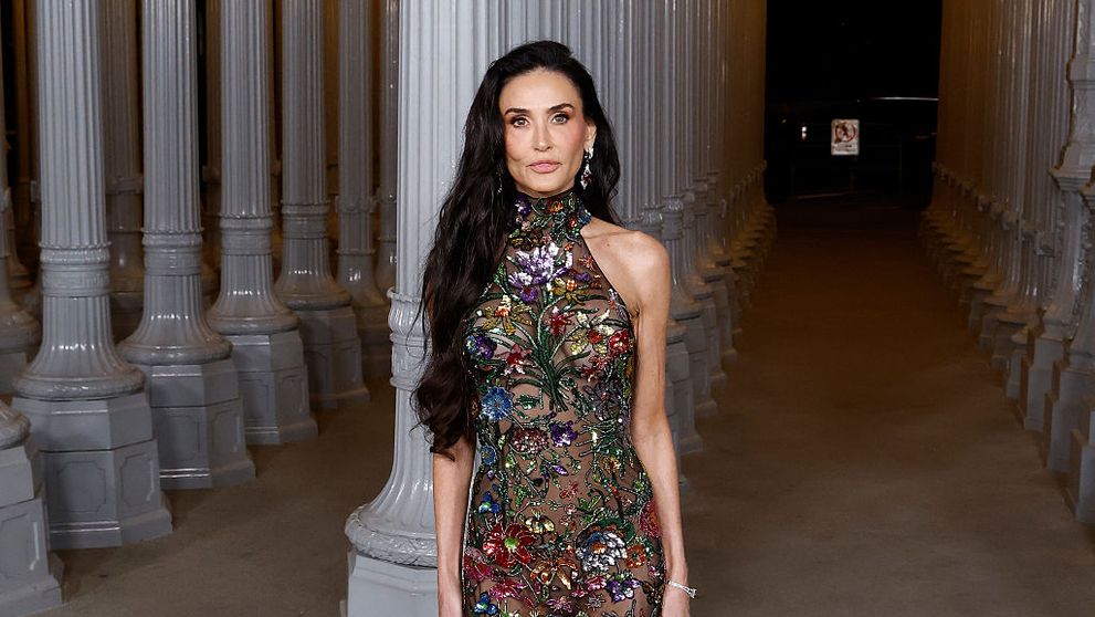 62 de ani și zero inhibiții! Demi Moore într-o rochie transparentă pe covorul roșu: cea mai îndrăzneață apariție a serii