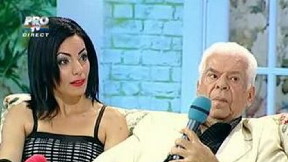 Intre ei este o diferenta de 50 de ani, dar se iubesc si se alinta Shrek si Fiona