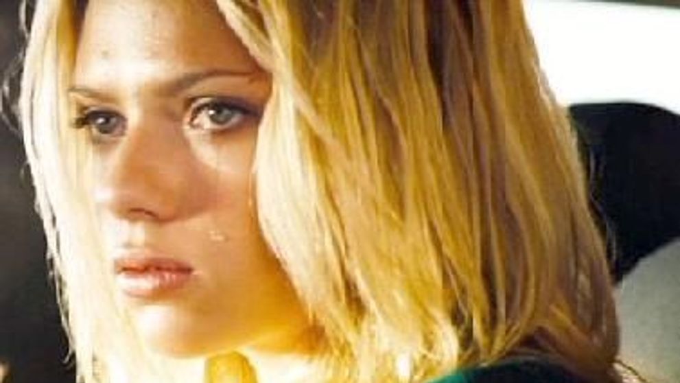 Scarlett Johansson, in lacrimi la cina cu fostul ei sot!