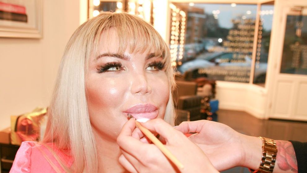 Jessica Alves nu a trecut neobservată la Milano. Cum a apărut vedeta care s-a transformat în femeie