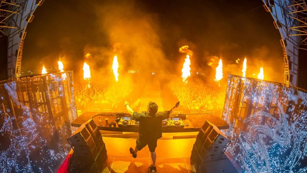 Peste 73.000 de participanți în cea de-a treia seară de Neversea. Tinie Tempah, Dimitri Vegas, Alok, Salvatore Ganacci, Sebastian Legere au transformat seara într-o petrecere eclectică